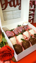 Load image into Gallery viewer, Valentine Strawberry Box
